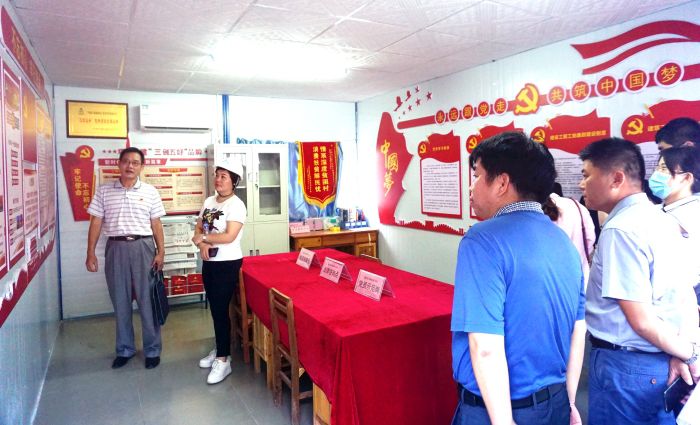 32觀摩現(xiàn)場。謝微旋 攝.jpg