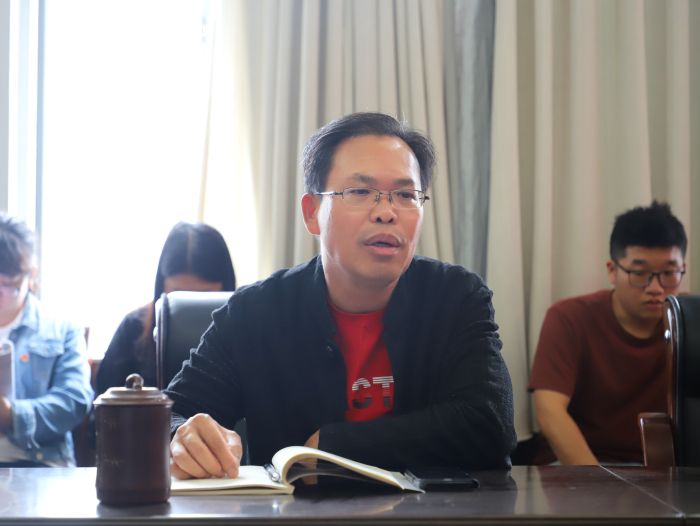 陳祖訓(xùn)作講話。譚龍 攝.jpg