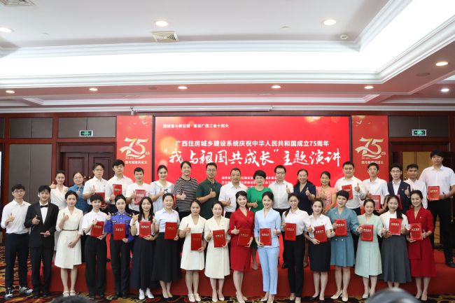 參賽選手大合照。梁紅玉 攝（修圖）.jpg